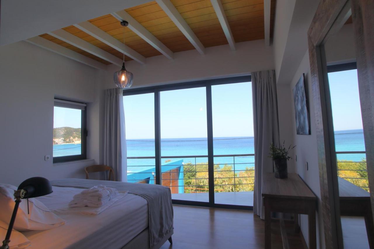 Capro - Milos Bay Villas Agios Nikitas Exterior photo